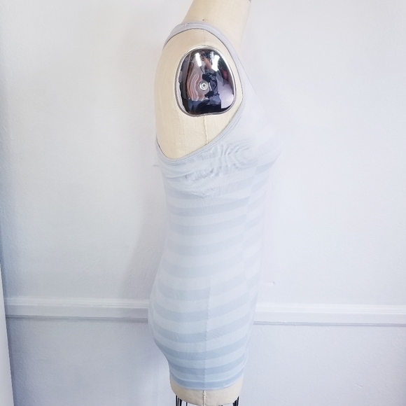 🌸 Athleta | Performance Stripe Tank‎ Top S - Picture 10 of 10